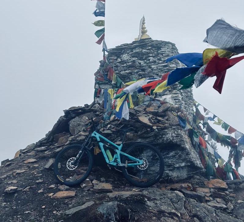 Bhutan Heli-Bike: meadow